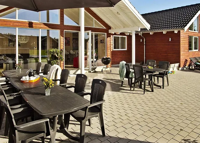 Luxury Pool Retreat In - By Traum